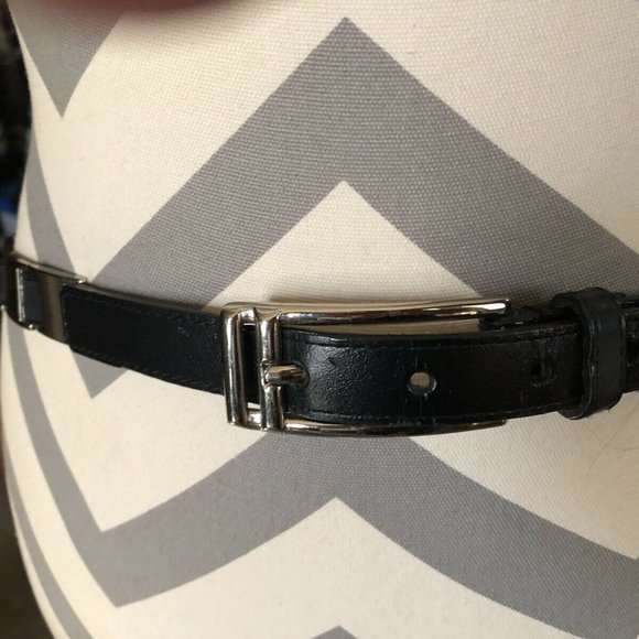 Aimee Lynn Black and Silver Stretchable Belt Size Medium PREOWNED - Picture 5 of 5